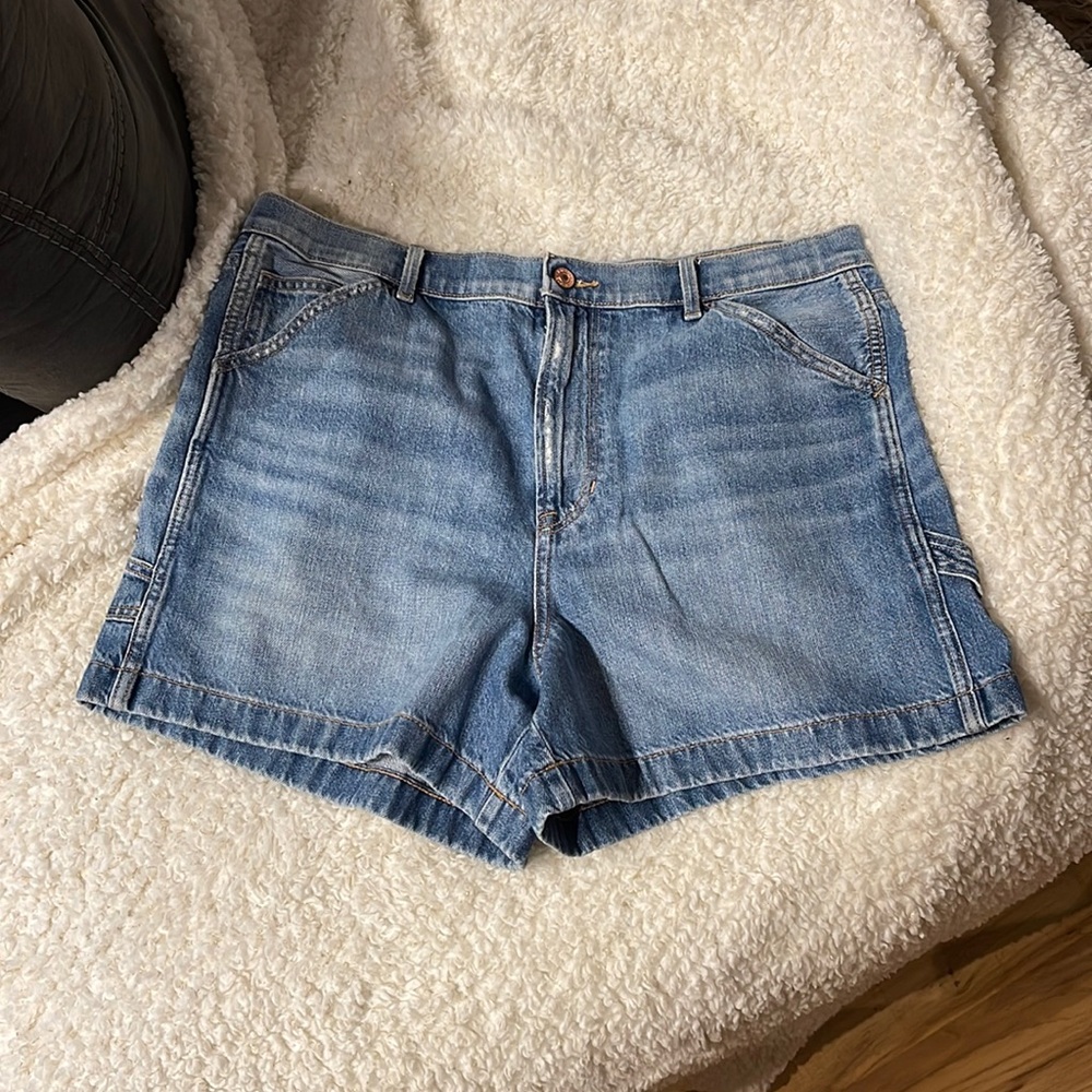 American eagle cargo 90s shorts